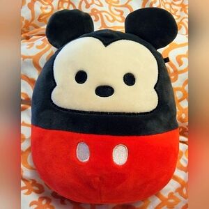 *NWOT* Disney Squishmallow 8” Mickey Mouse